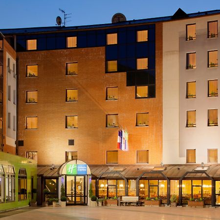 Holiday Inn Express Arras, An Ihg Hotel Extérieur photo
